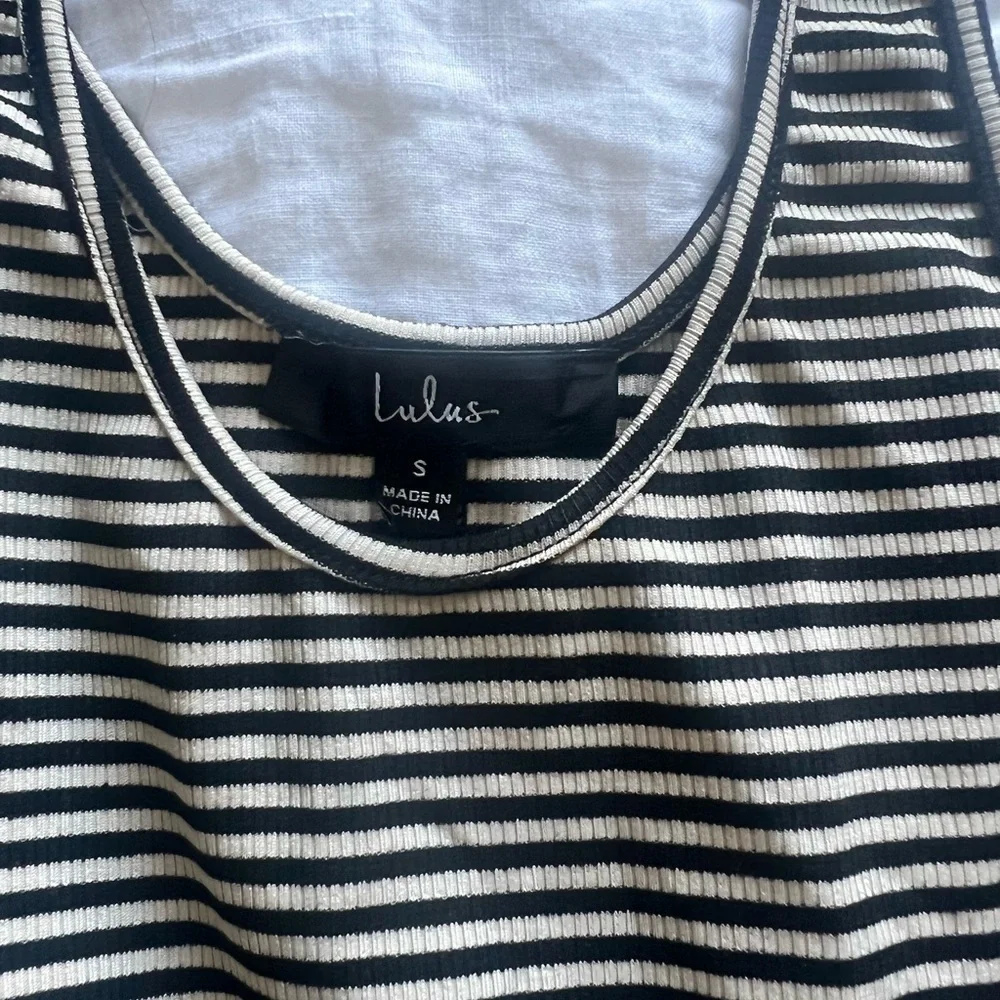 NWT Lulus Keep It Classic Black And White Striped V-neck Bodysuit Size S - Picture 5 of 6